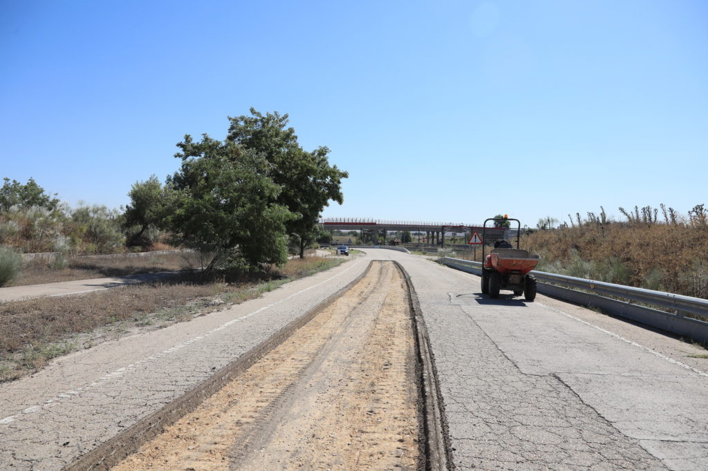 Texto Alternativo: Comienzan las obras de la vía pecuaria de Perales compatibilizando su uso