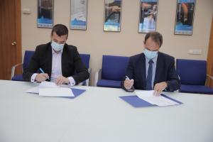 Texto Alternativo: ESMASA y la Universidad Politécnica de Madrid revalidan su convenio para impulsar nuevas formas de reciclaje en Alcorcón