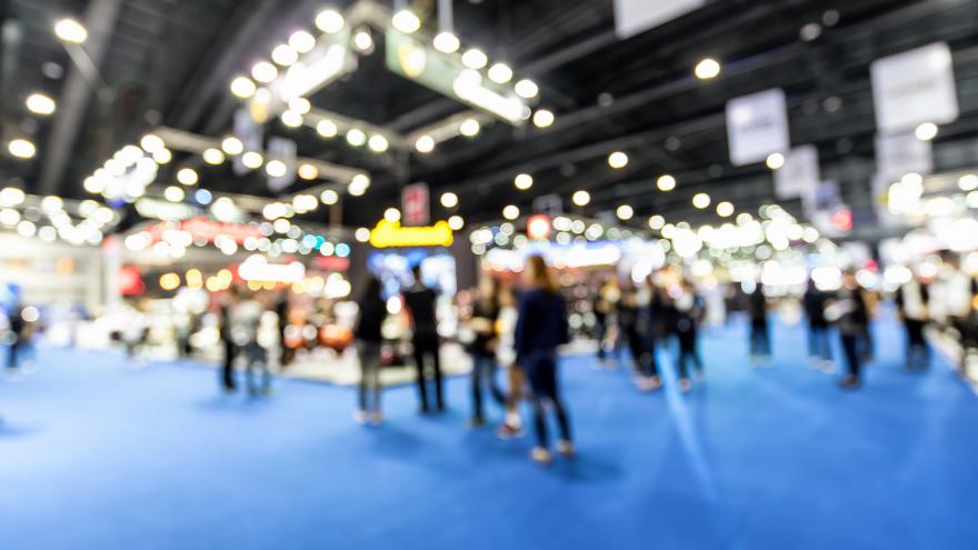 Texto Alternativo: Facilitaremos la participación de pymes y autónomos madrileños en los eventos de IFEMA