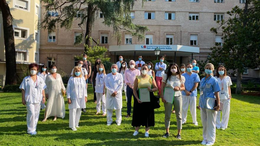 Texto Alternativo: Bienvenida del Hospital Central de la Cruz Roja a los nuevos residentes