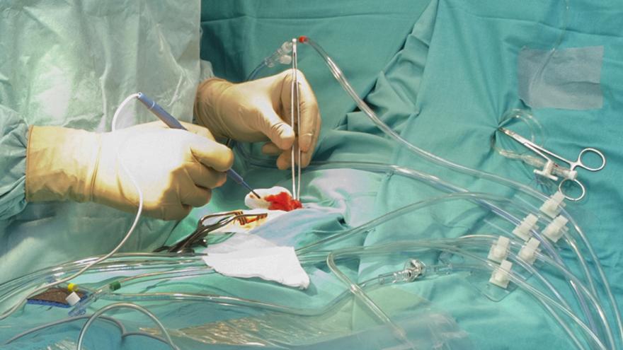 Texto Alternativo: El Marañón investiga la eficacia de un nuevo antibiótico para tratar infecciones osteoarticulares