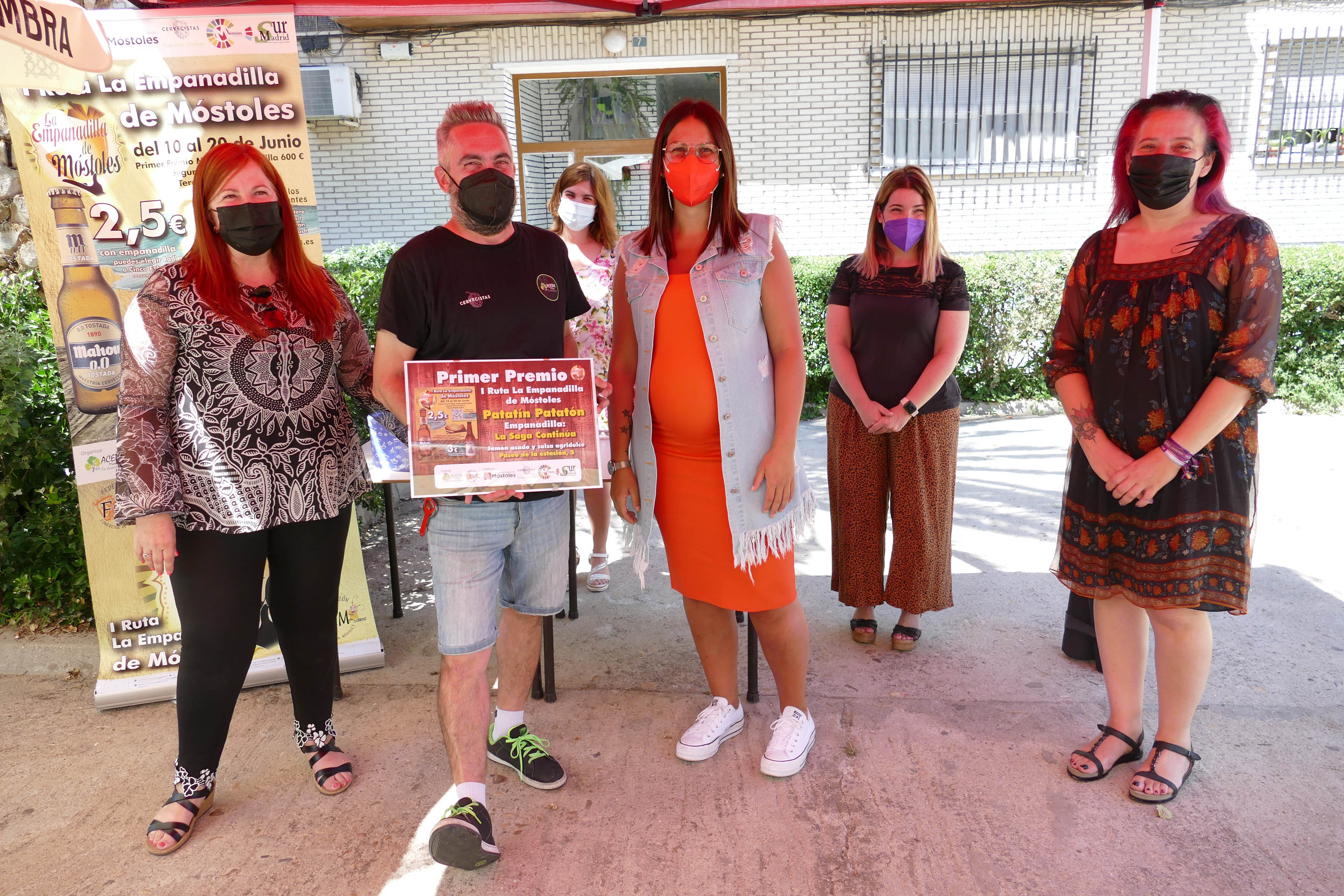 Texto Alternativo: La saga continúa del bar Patatín Patatón se hace con el Primer Premio de la I Ruta de la Empanadilla de Móstoles