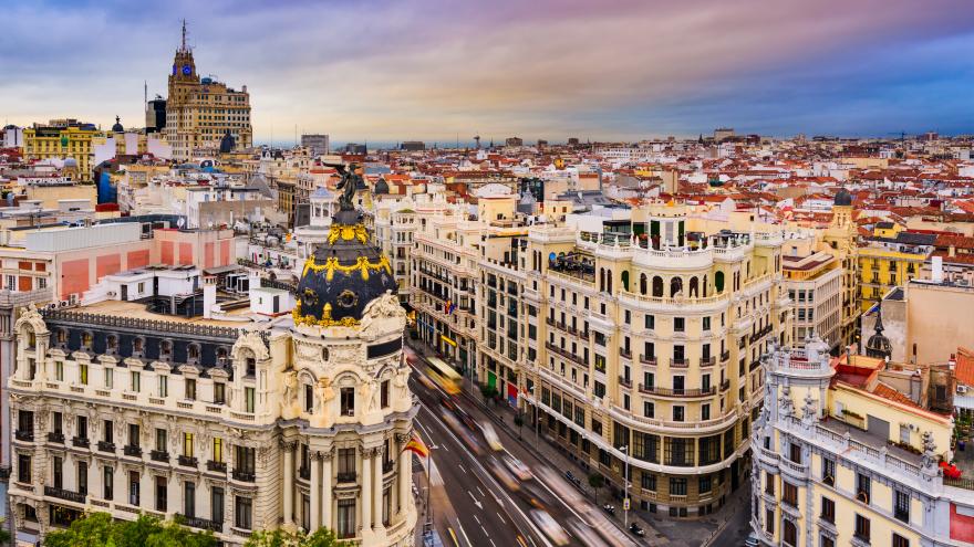 Texto Alternativo: La Comunidad destinara 5 millones a bonos turísticos para la revitalización del sector