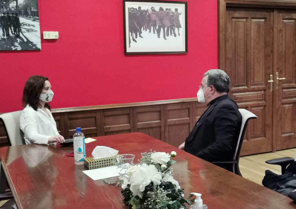 Texto Alternativo: Obispado y Ayuntamiento reiteran su acuerdo sobre las celebraciones en torno a la Virgen de los Ángeles