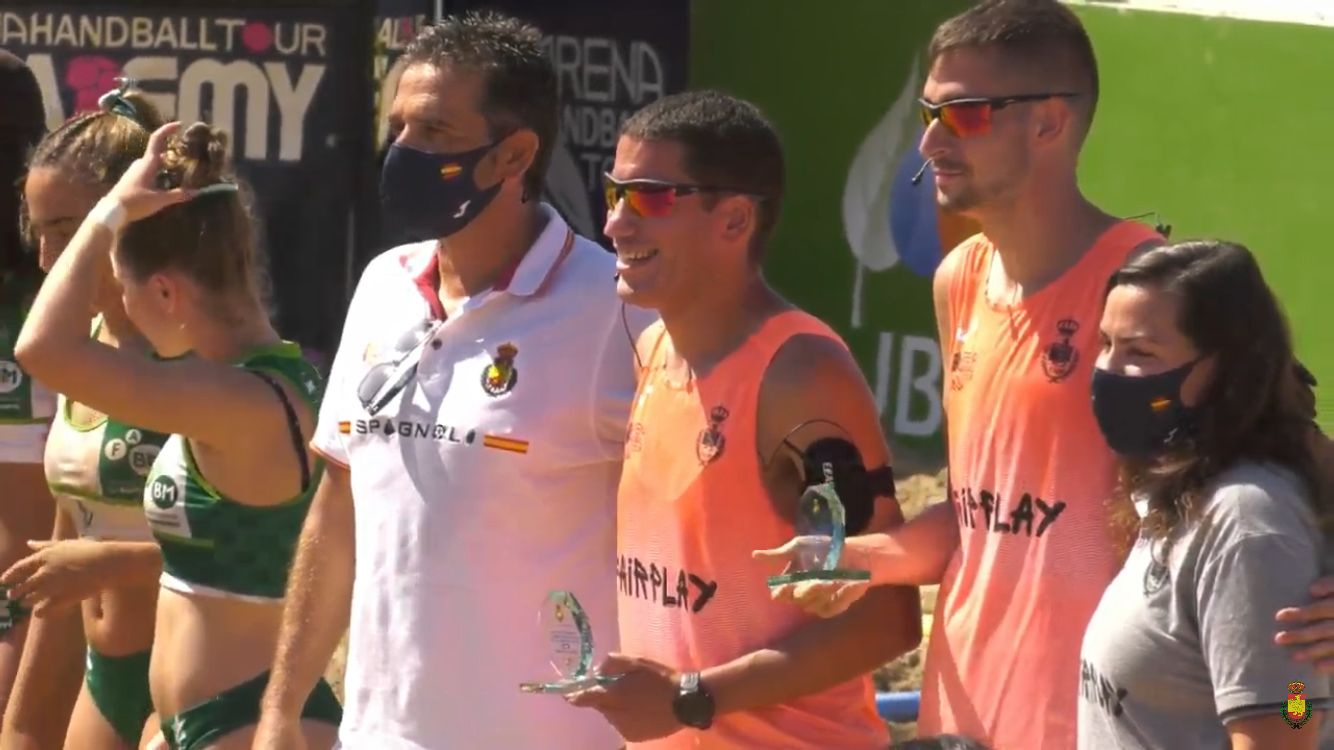 Texto Alternativo: Colegiados mostoleños participan en el Campeonato de España de Selecciones Autonómicas de balonmano playa