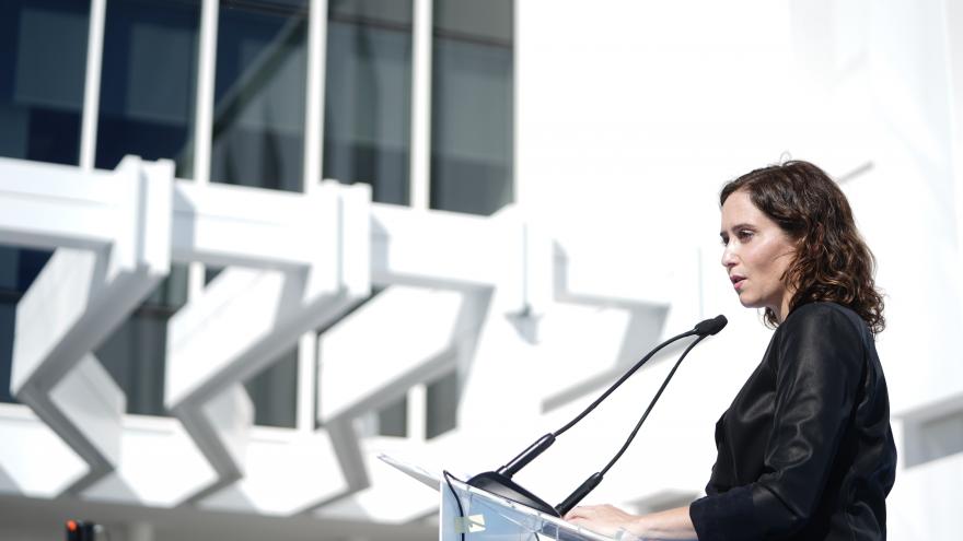 Texto Alternativo: Díaz Ayuso defiende un sistema universitario “abierto y flexible”