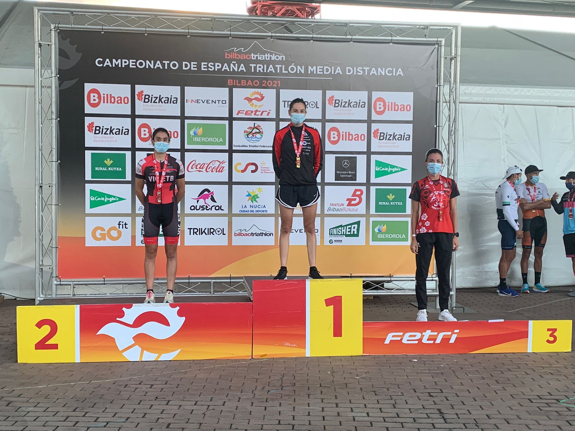 Texto Alternativo: Brillante actuación del Tri Infinity Móstoles en el Campeonato de España de Triatlón Media Distancia