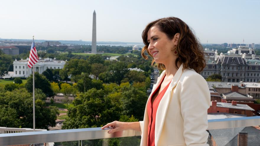 Texto Alternativo: Díaz Ayuso garantiza en la Organización de los Estados Americanos seguir defendiendo la democracia