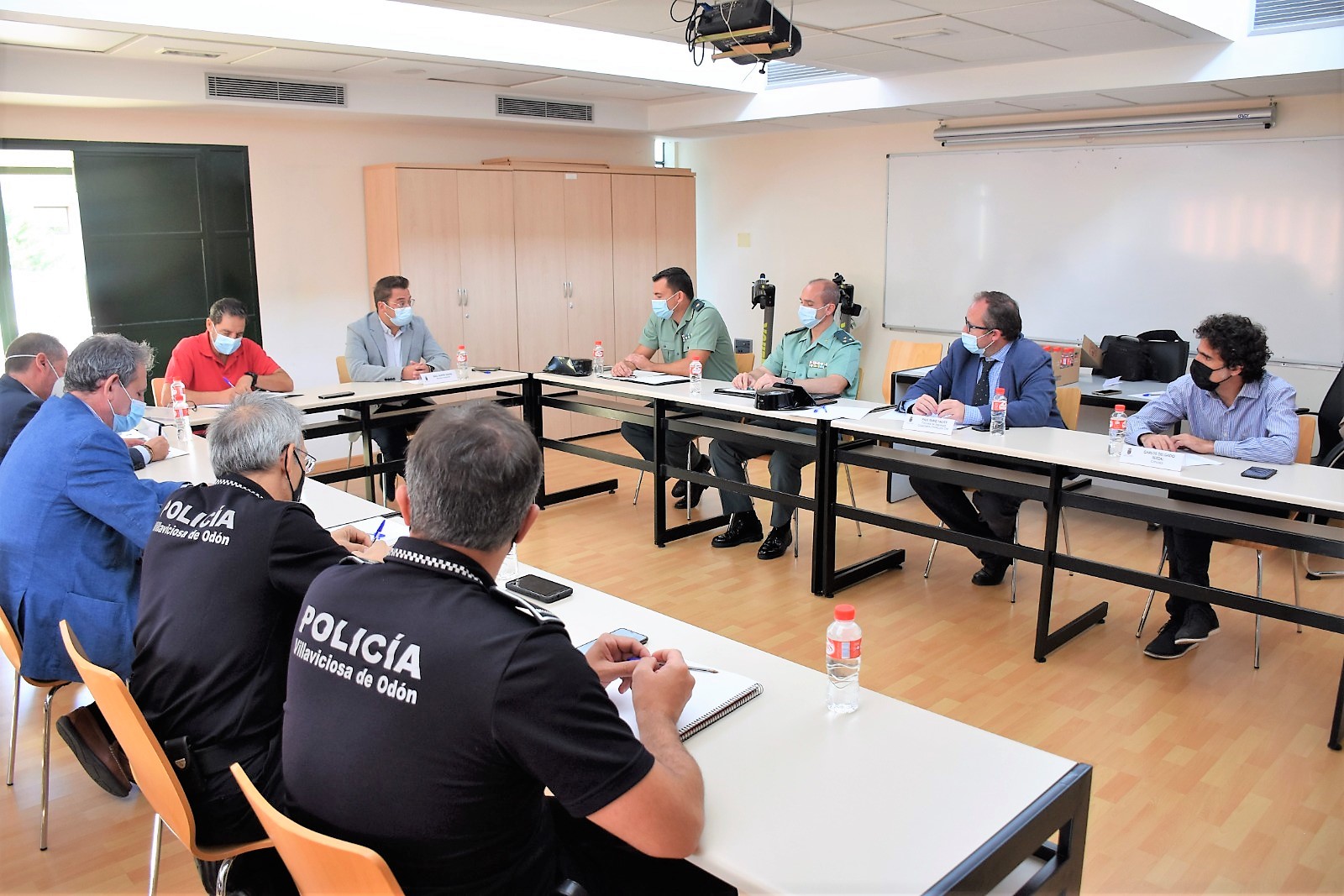 Texto Alternativo: El alcalde de Villaviciosa de Odón, Raúl Martín Galán, llama a la tranquilidad de los vecinos y expresa su confianza en la actuación de las fuerzas de seguridad