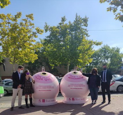 Texto Alternativo: Getafe y Ecovidrio presentan la campaña solidaria ‘Recicla vidrio por ellas’ en colaboración con la Fundación Sandra Ibarra