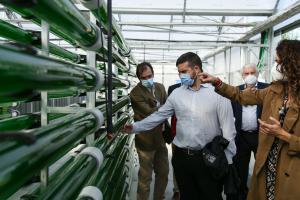 Texto Alternativo: Un edificio sostenible que reciclará el aire a través de microalgas, el nuevo proyecto de ESMASA con la Universidad de Alcalá