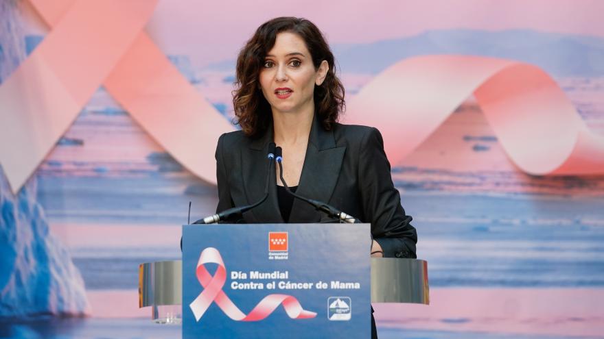 Texto Alternativo: Díaz Ayuso anuncia una campaña de cribados masivos para detectar cáncer de mama