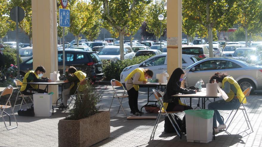 Texto Alternativo: El Hospital de Getafe entrega los premios del II Concurso de Pintura Rápida