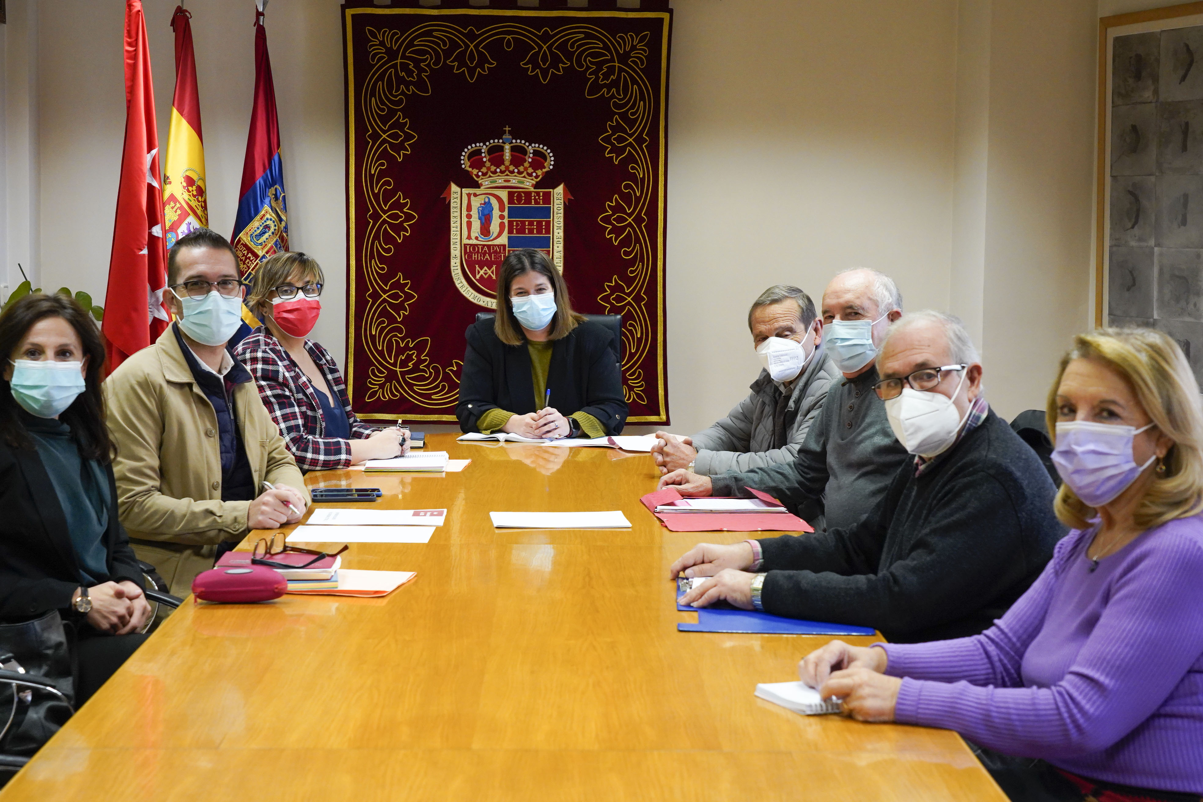 Texto Alternativo: Reunión con representantes de la Plataforma Estoril II
