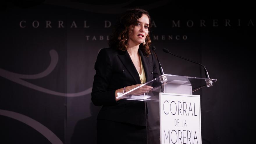 Texto Alternativo: Díaz Ayuso asiste a la cena institucional del V Congreso de Editores de medios UE-América Latina