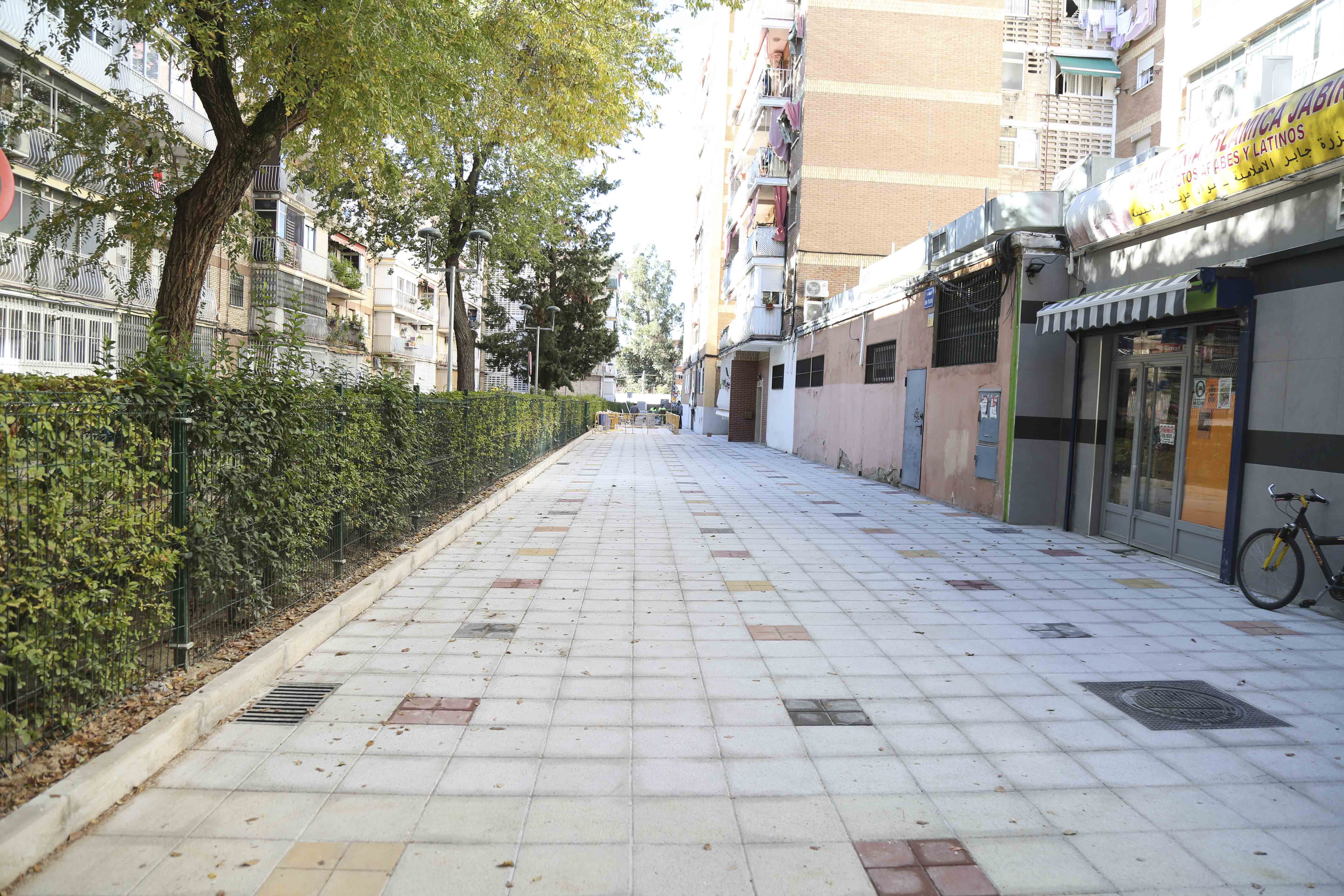 Texto Alternativo: Avanzan las obras para mejorar la accesibilidad peatonal en la calle Don Pelayo