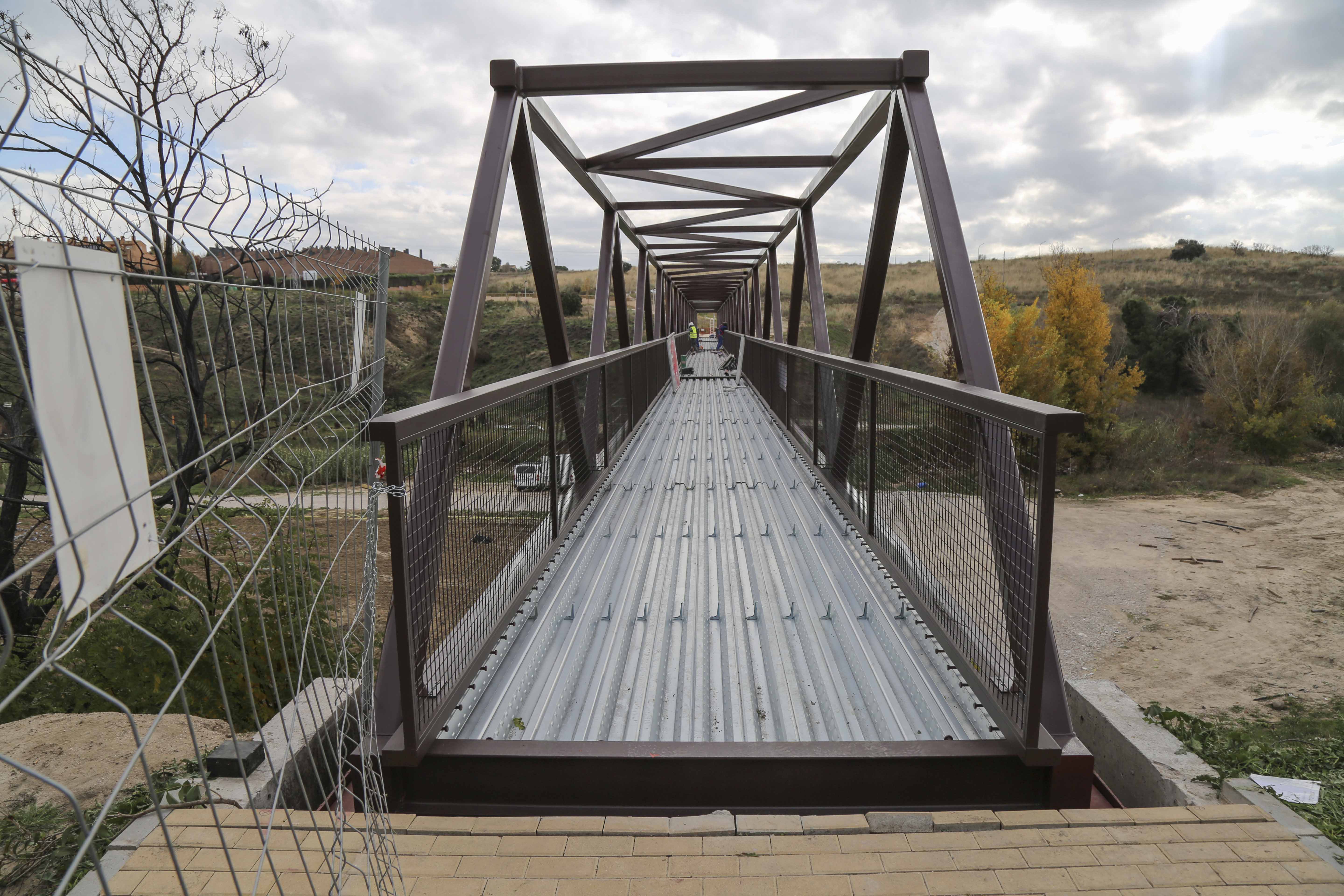 Texto Alternativo: La nueva pasarela peatonal entre Parque Coimbra y Parque Guadarrama, más cerca de ser una realidad