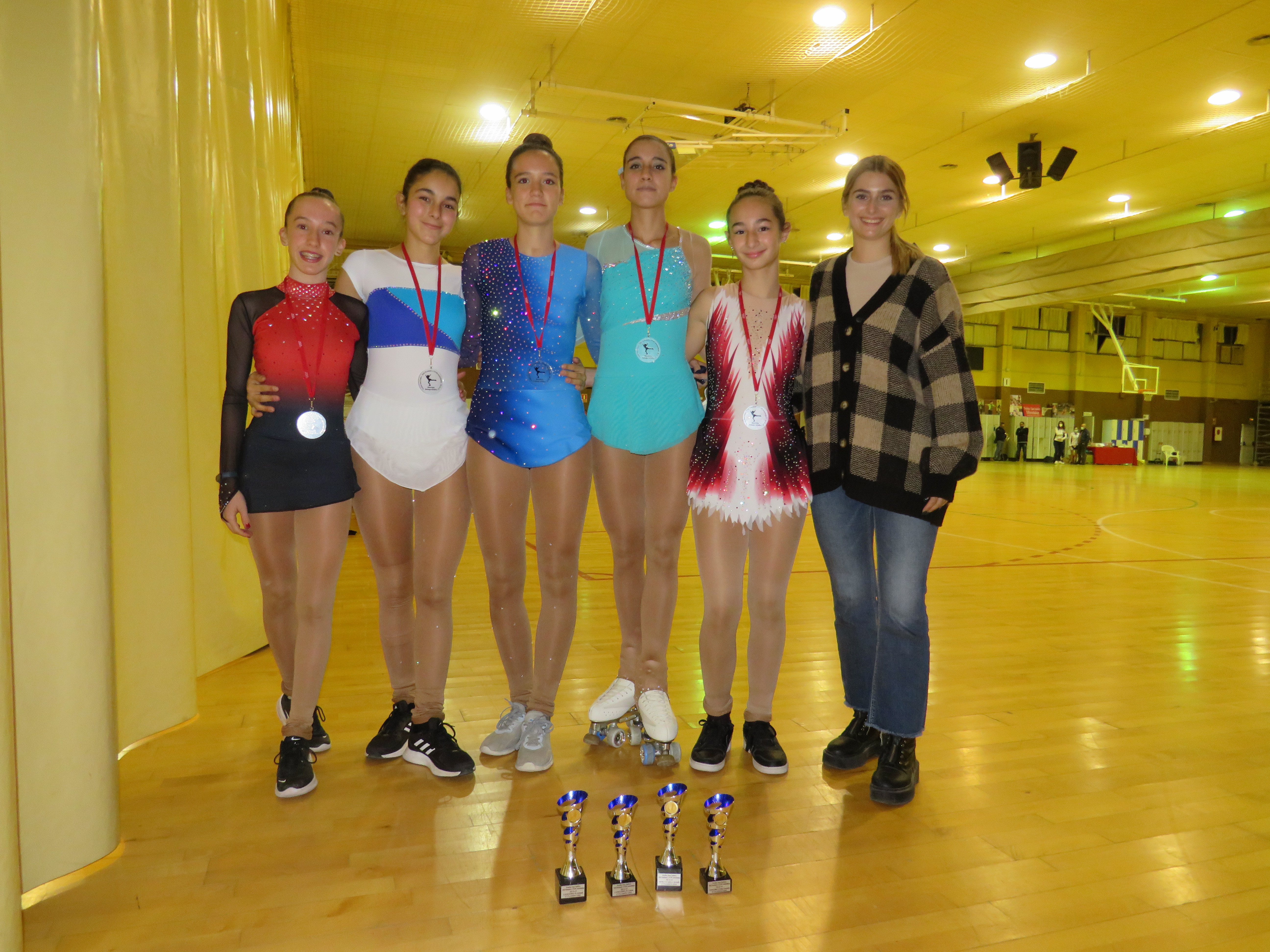 Texto Alternativo: Gran actuación del Club de Patinaje Artístico Móstoles XIII Trofeo Nacional de San Isidro