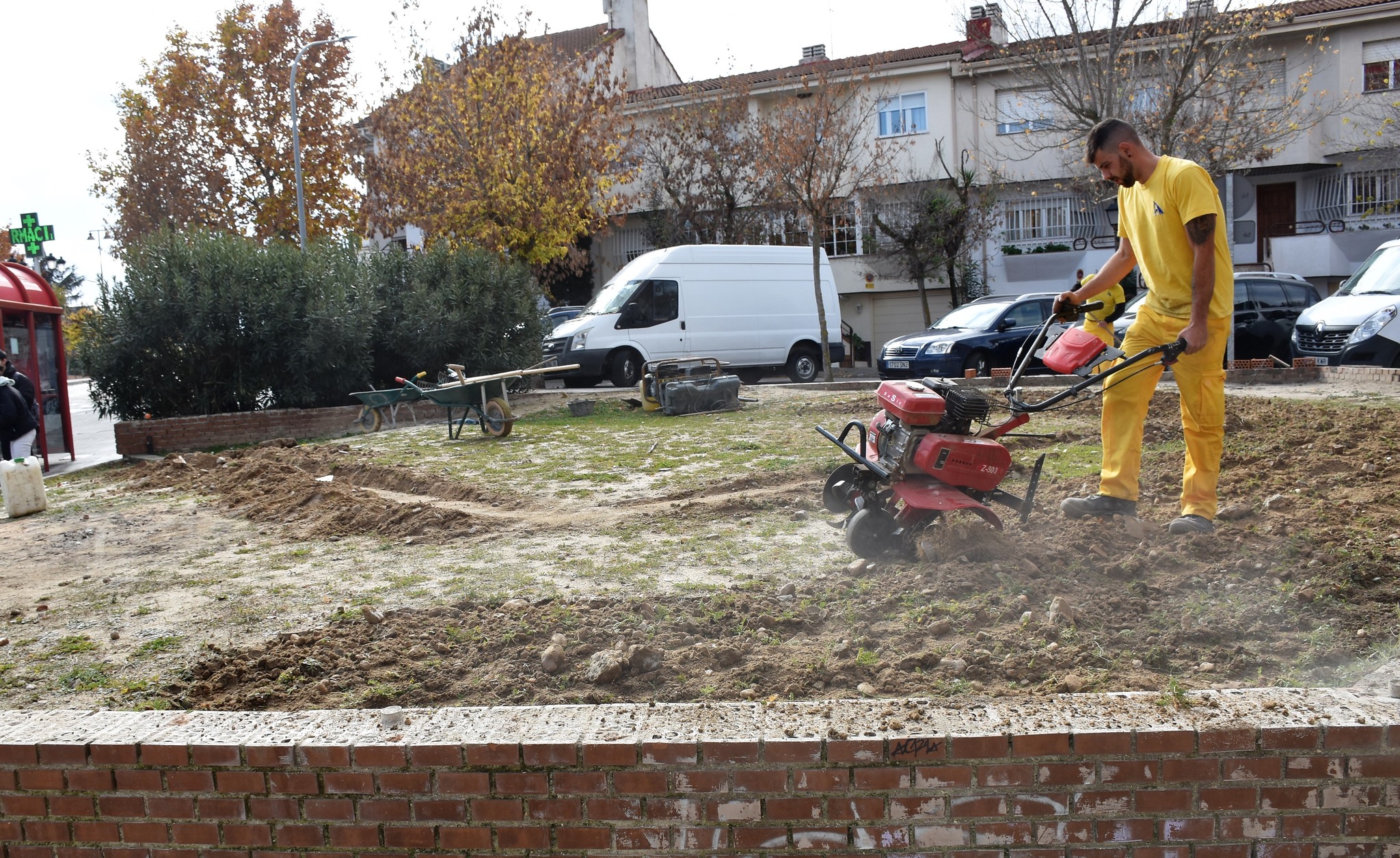 Texto Alternativo: Proyecto de mejora en la zona verde situada entre la Avenida Calatalifa y la calle Magnolia