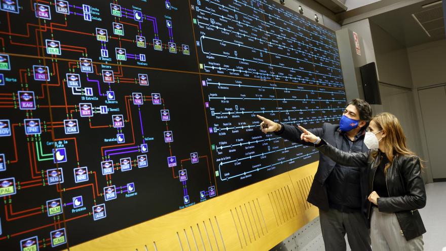 Texto Alternativo: El Gobierno de la Comunidad refuerza el servicio de Metro hasta en un 50% con motivo del Black Friday