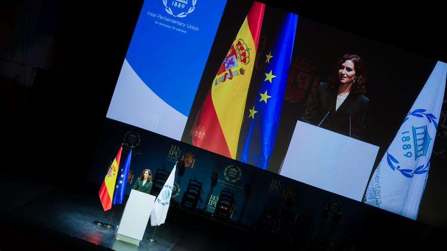 Texto Alternativo: Díaz Ayuso reivindica la cooperación entre parlamentos