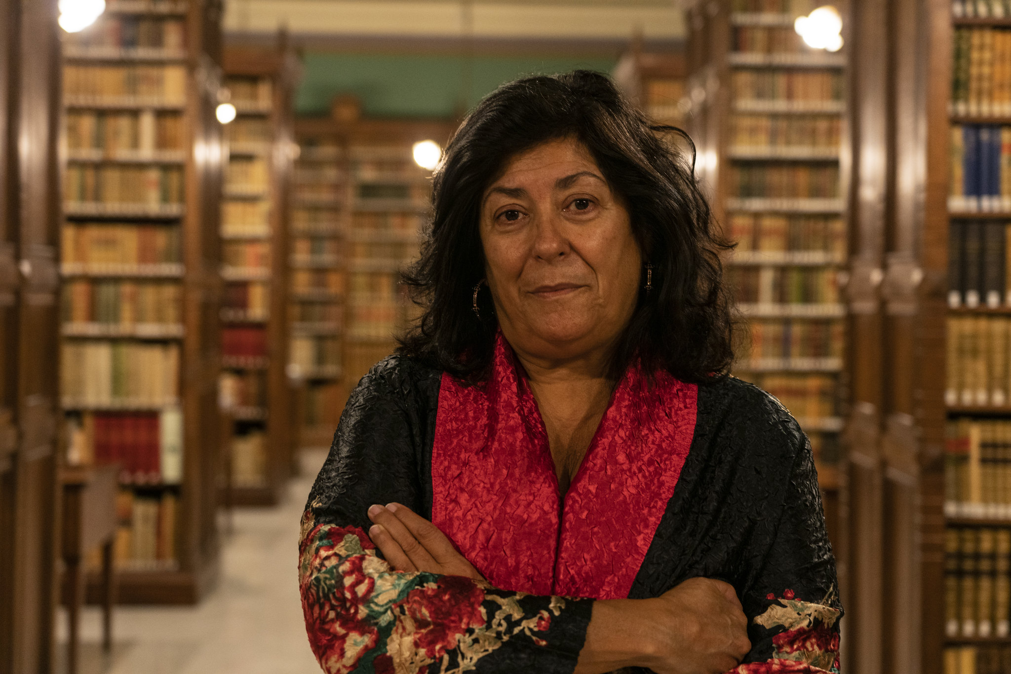 Texto Alternativo: El Gobierno Local propondrá poner el nombre de Almudena Grandes a la Biblioteca Central de Móstoles