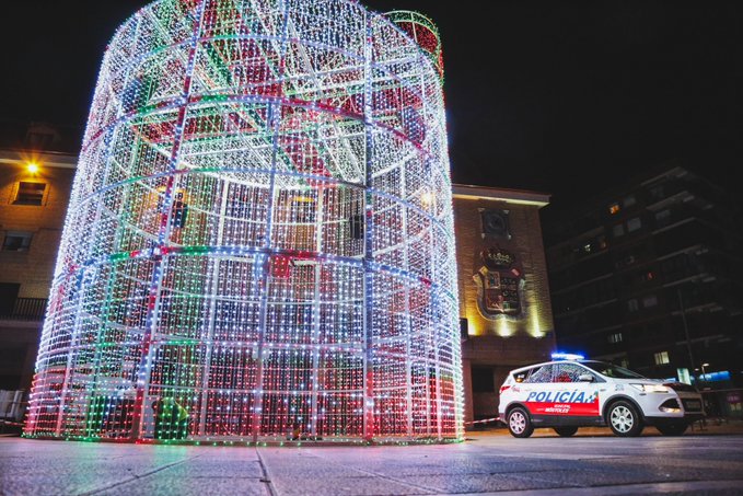 Texto Alternativo: La Policía Municipal de Móstoles pone en marcha un plan especial para garantizar la seguridad y la convivencia durante las fiestas navideñas