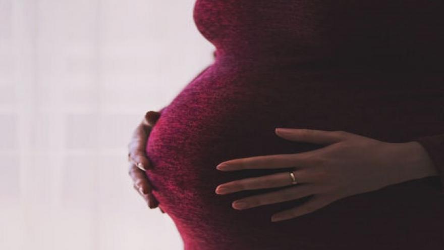 Texto Alternativo: El Gobierno de la Comunidad invierte en atención especializada para madres y embarazadas con alteraciones de conducta