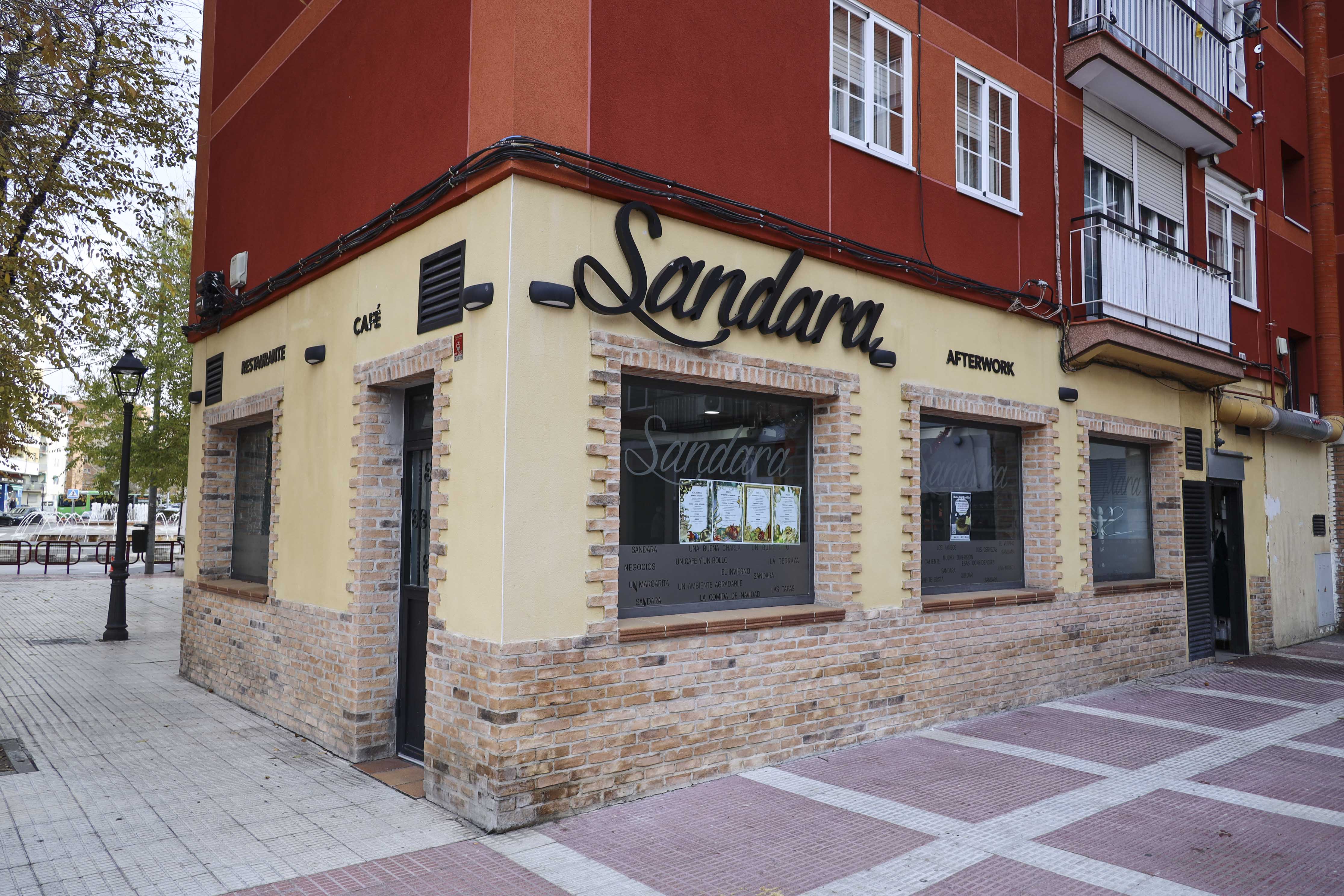 Texto Alternativo: El Ayuntamiento colabora con la Federación de Comerciantes de Móstoles y ACEPA en la I Ruta de la Tortilla