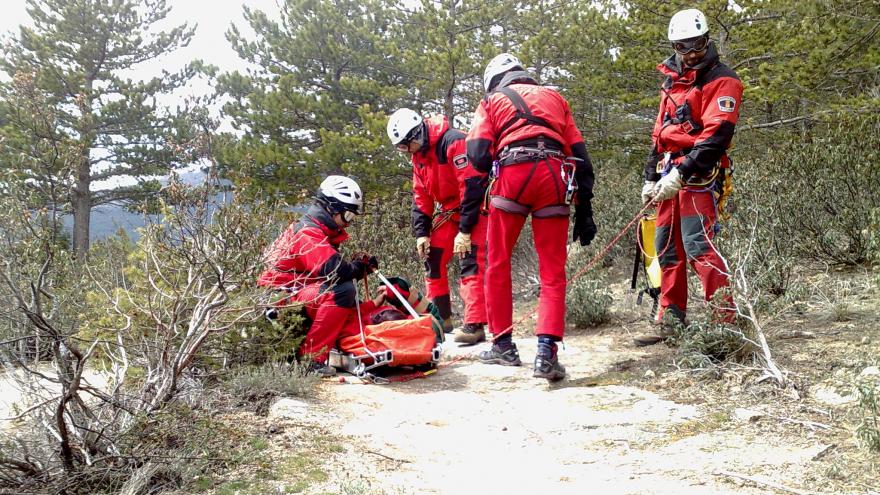 Texto Alternativo: La Comunidad de Madrid homenajea a los bomberos que han destacado por su conducta ejemplar en 2021