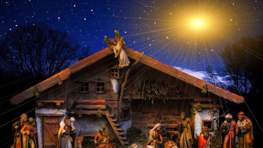 Texto Alternativo: Más de 950 mayores han participado en los concursos de tarjetas navideñas y belenes