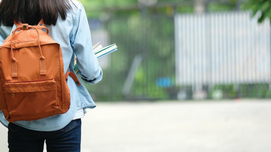Texto Alternativo: La Comunidad de Madrid aprueba ayudas para promover la formación de empleo con la Fundación Universidad-Empresa