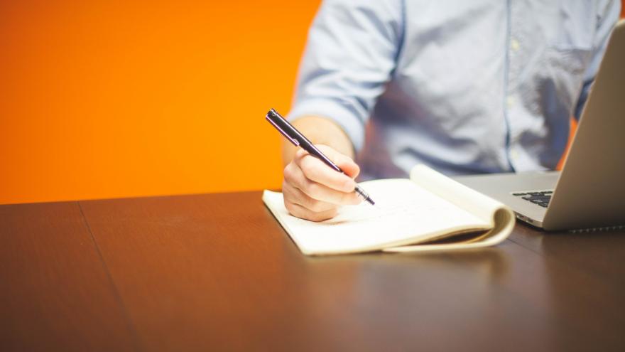 Texto Alternativo: La Comunidad de Madrid financia con 2,5 millones la formación con prácticas profesionales para desempleados