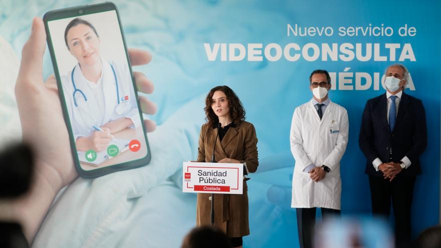 Texto Alternativo: Díaz Ayuso el Gobierno de la Comunidad presenta la videoconsulta a través de la Tarjeta Sanitaria Virtual y disponible en toda la red pública antes de finalizar el año