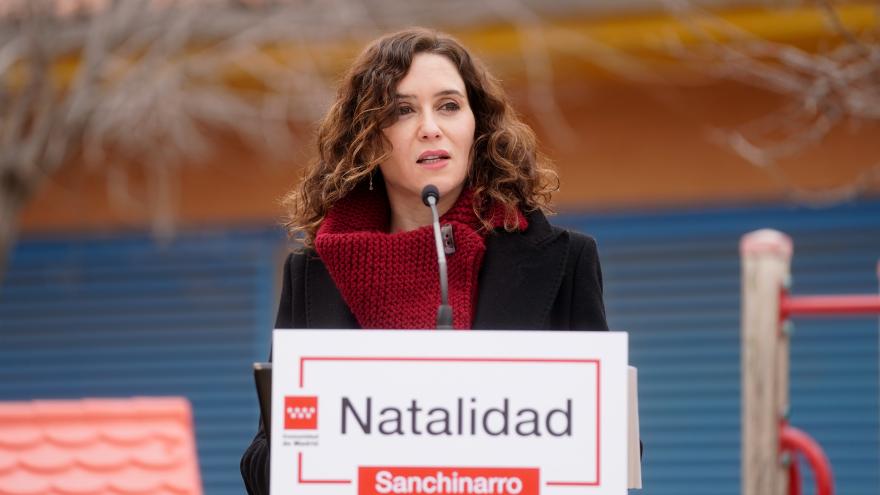 Texto Alternativo: Díaz Ayuso insta a Sánchez a colaborar en la Estrategia de Natalidad de la Comunidad de Madrid