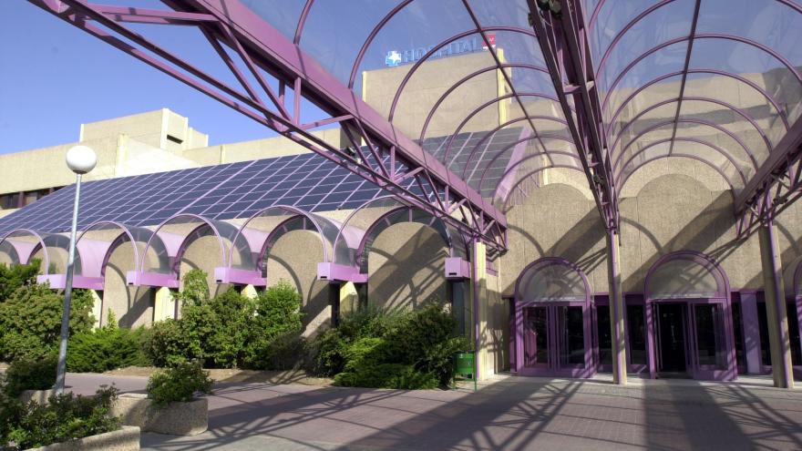 Texto Alternativo: La Unidad de Neonatología del Hospital de Getafe pone en marcha un centro receptor de leche materna