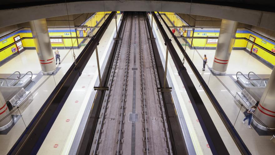 Texto Alternativo: La Comunidad de Madrid comienza las obras de renovación en la línea 8 de Metro