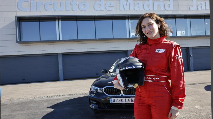 Texto Alternativo: Díaz Ayuso la Comunidad de Madrid presenta la incorporación del nombre de Madrid al Circuito del Jarama-RACE