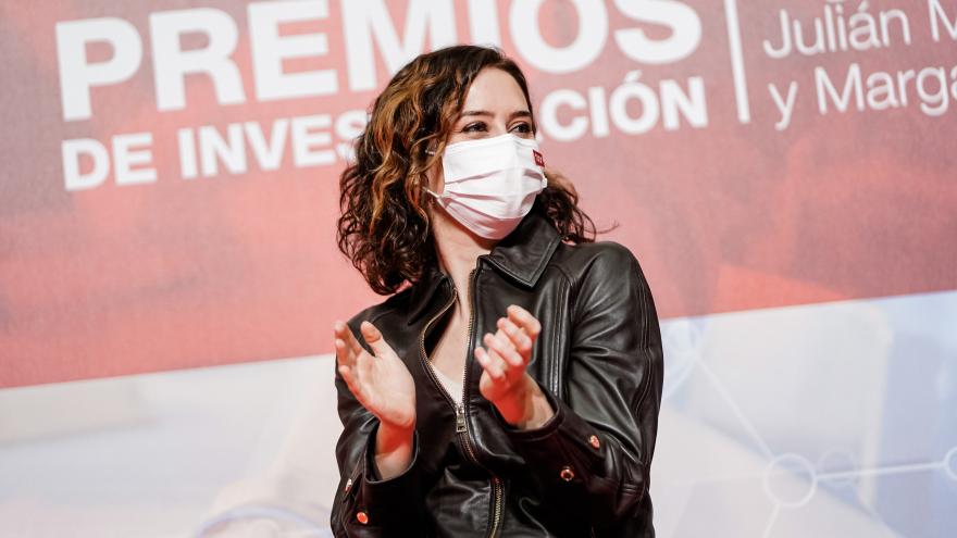 Texto Alternativo: Díaz Ayuso entrega los Premios de Investigación subrayando el incremento del 49% en inversión en I+D para 2022: “Queremos más especialización”