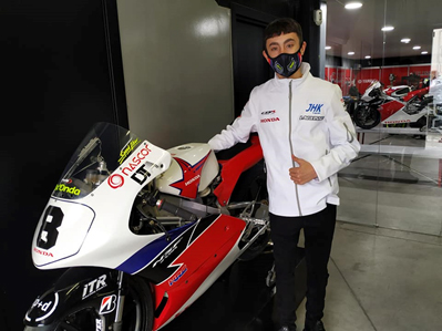 Texto Alternativo: El piloto Marco García da el salto al Mundial Junior de Motociclismo