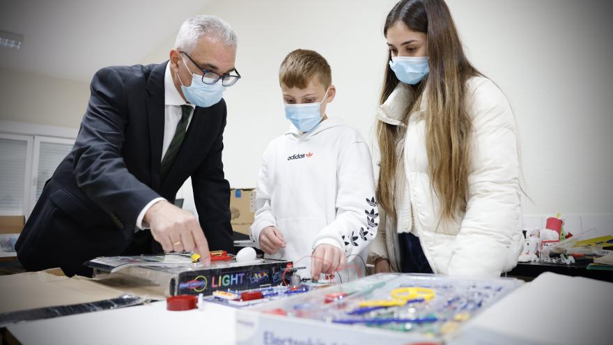 Texto Alternativo: La Comunidad de Madrid invierte 8 millones de euros en la rehabilitación y mejora de una veintena de centros educativos de Leganés
