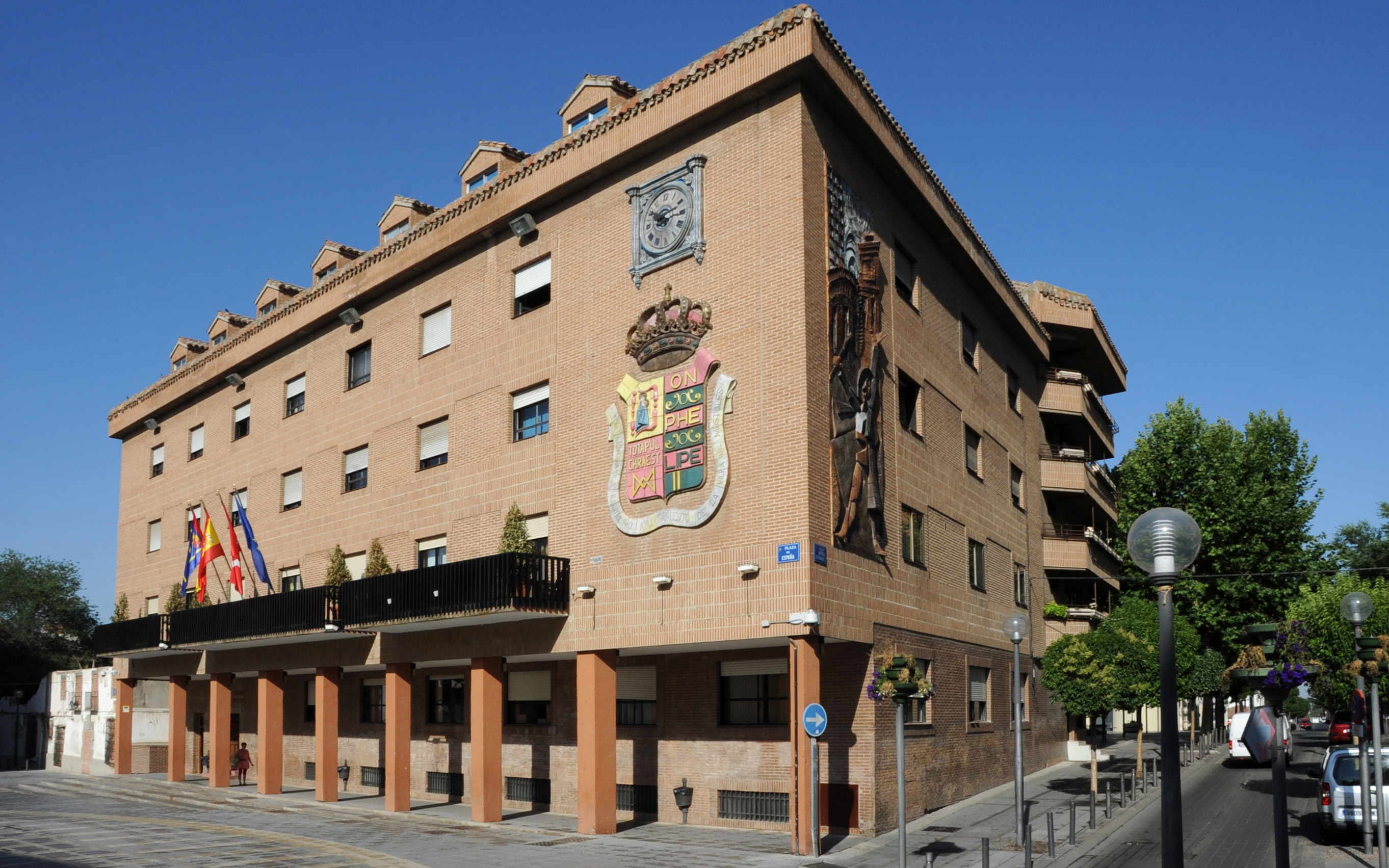 Texto Alternativo: El Gobierno de Móstoles reclama al PP que dé explicaciones sobre el dinero que Parro y Ortiz despilfarraron en presuntas tramas corruptas