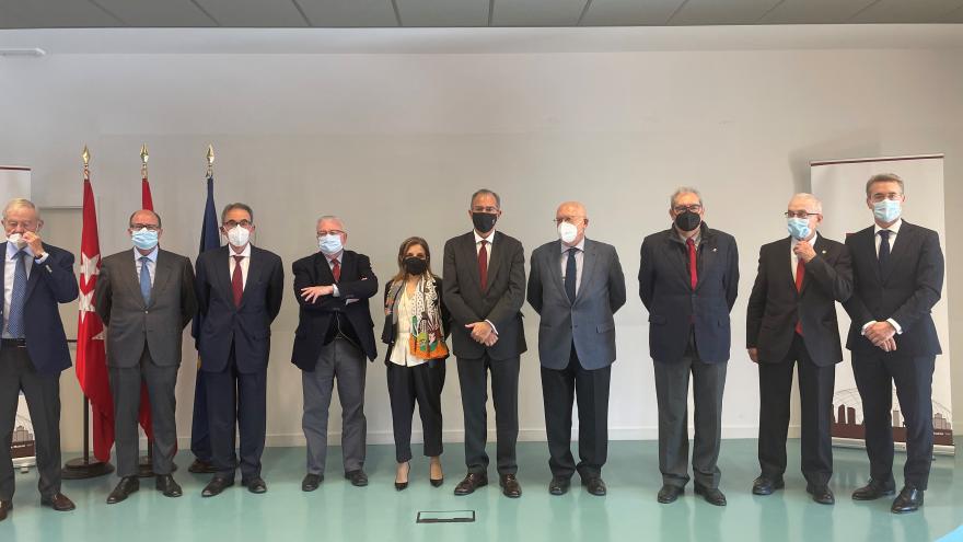 Texto Alternativo: La Comunidad de Madrid amplía la colaboración con las Reales Academias para la formación de los docentes en la región