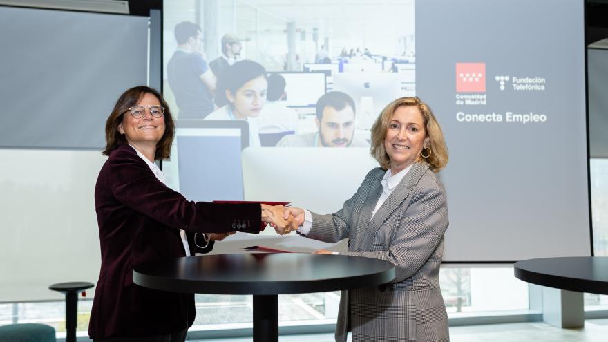 Texto Alternativo: La Comunidad de Madrid ofrece formación en nuevas tecnologías a los jóvenes con el programa Conecta Empleo