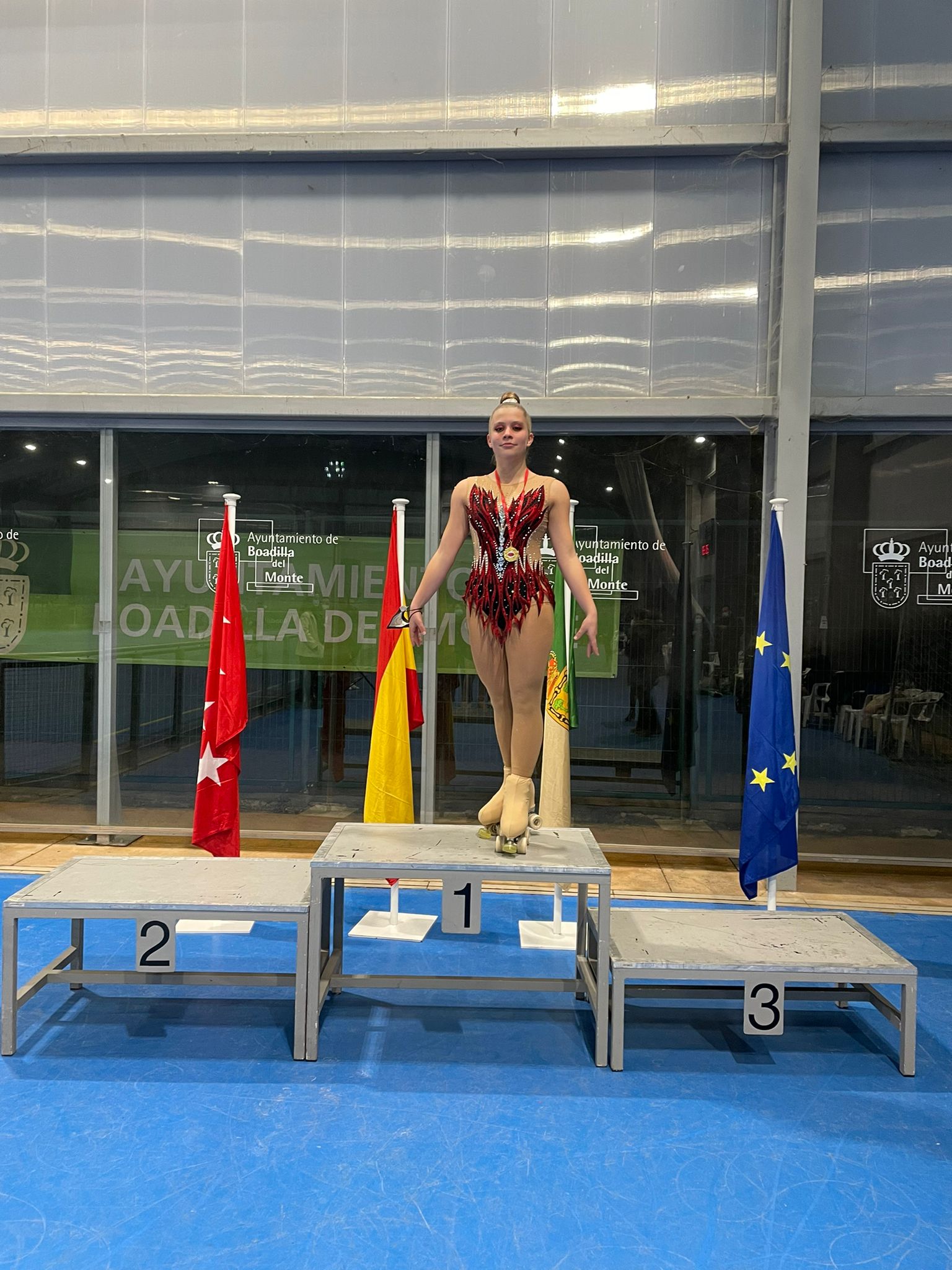 Texto Alternativo: El Club de Patinaje Artístico Móstoles participó en un trofeo de la Federación Madrileña