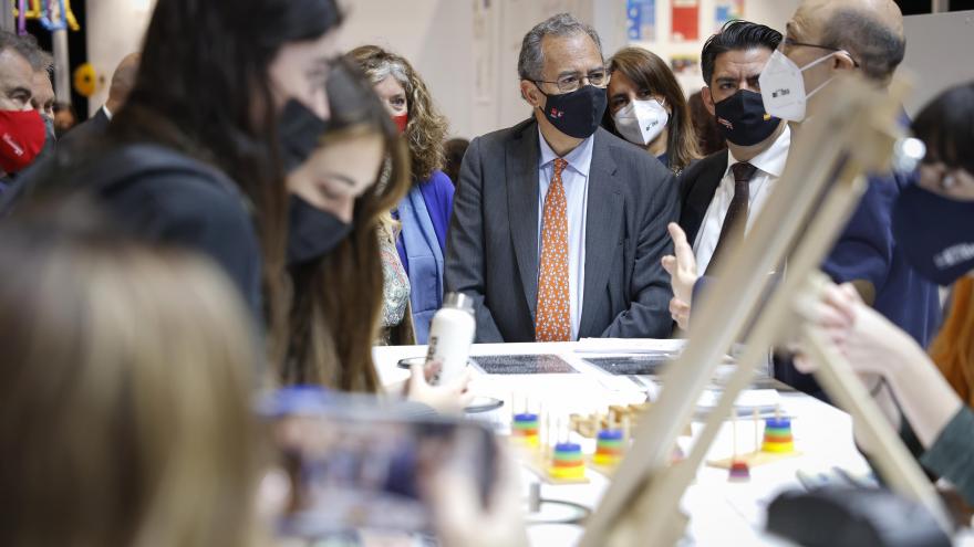 Texto Alternativo: La Comunidad de Madrid participa en AULA con un stand innovador para orientar a los alumnos y sus familias sobre su futuro educativo