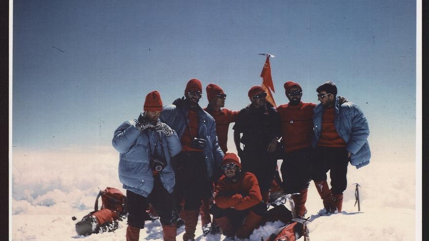 Texto Alternativo: La Comunidad invita a conocer la historia del alpinismo madrileño a través de la exposición Madrid en las cimas de la tierra