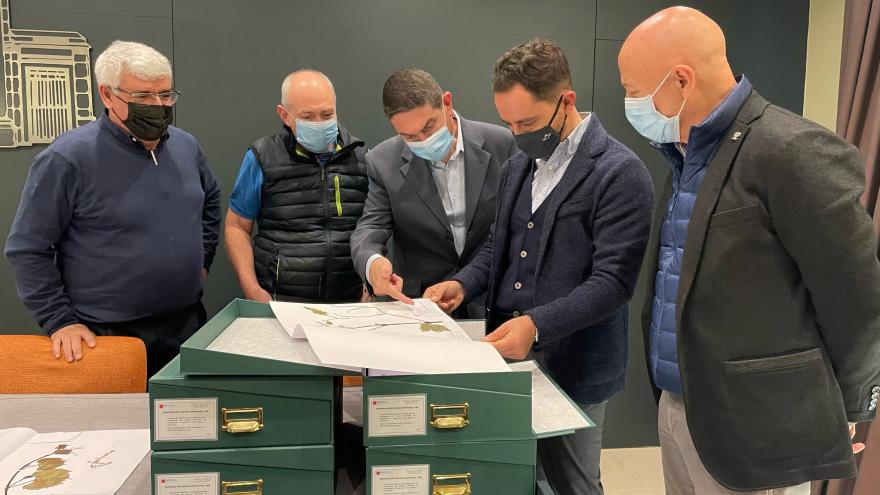 Texto Alternativo: La Comunidad de Madrid crea un herbario permanente de 400 variedades de vid para preservar el patrimonio genético y facilitar su estudio