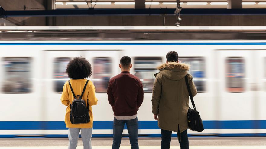 Texto Alternativo: La Comunidad de Madrid aprueba obras de accesibilidad y modernización en la estación de Metro de Menéndez Pelayo