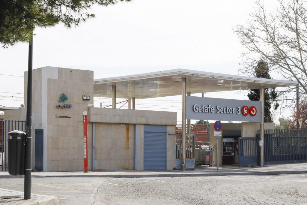 Texto Alternativo: El Ayuntamiento adjudica la remodelación del aparcamiento del apeadero del Sector III